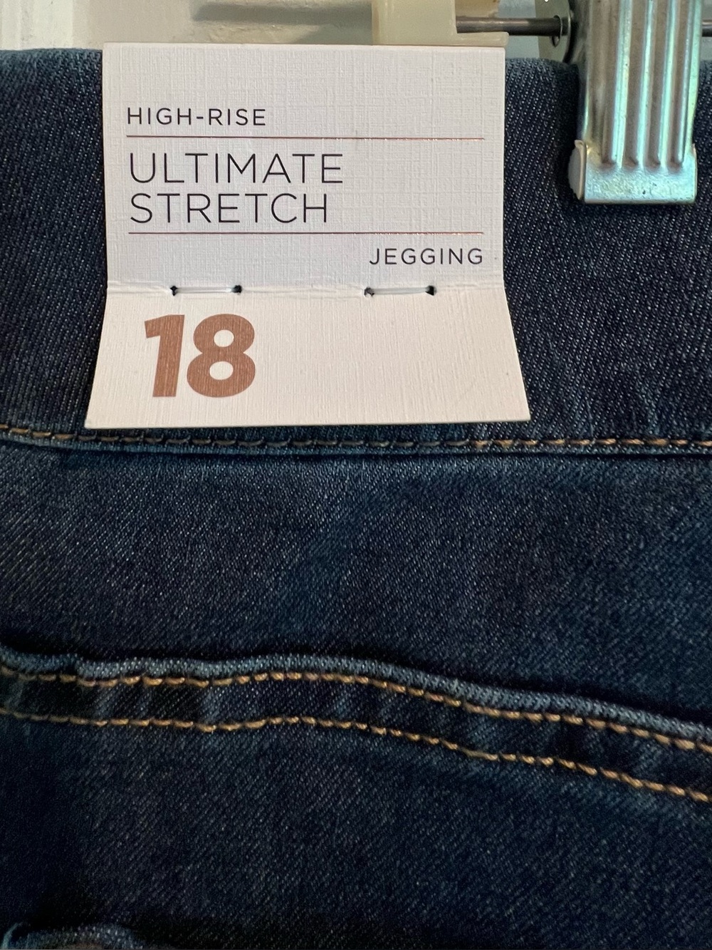 NWT⭐️Lane Bryant Dark Indigo, High Rise, Ultra Stretch Jeggings / Skinny Jeans - Picture 3 of 12